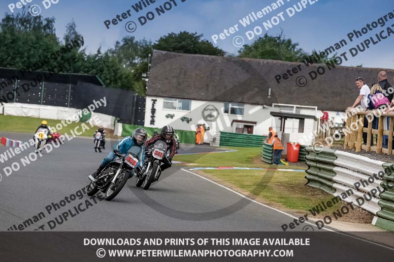 Vintage motorcycle club;eventdigitalimages;mallory park;mallory park trackday photographs;no limits trackdays;peter wileman photography;trackday digital images;trackday photos;vmcc festival 1000 bikes photographs